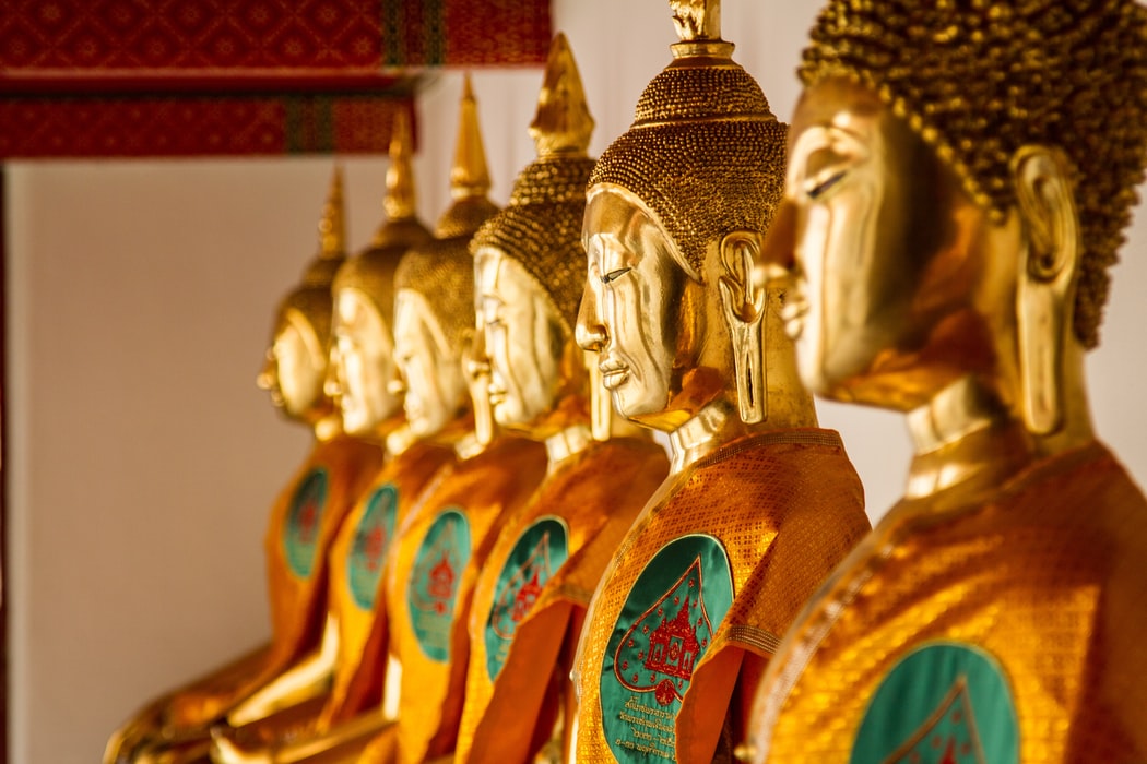 Le posture del Buddha thailandese